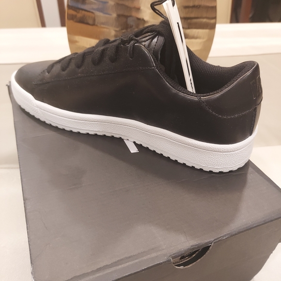 MCQ by Alexander McQueen Sneakers - Picture 4 of 8